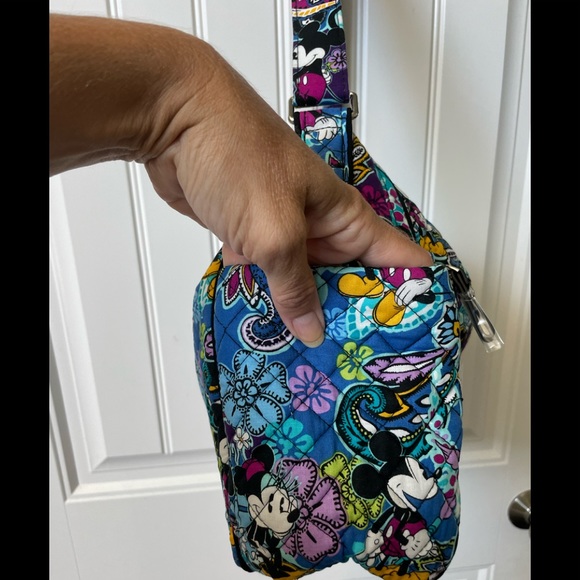 Vera Bradley MICKEY MOUSE on the go Crossbody - Picture 2 of 11